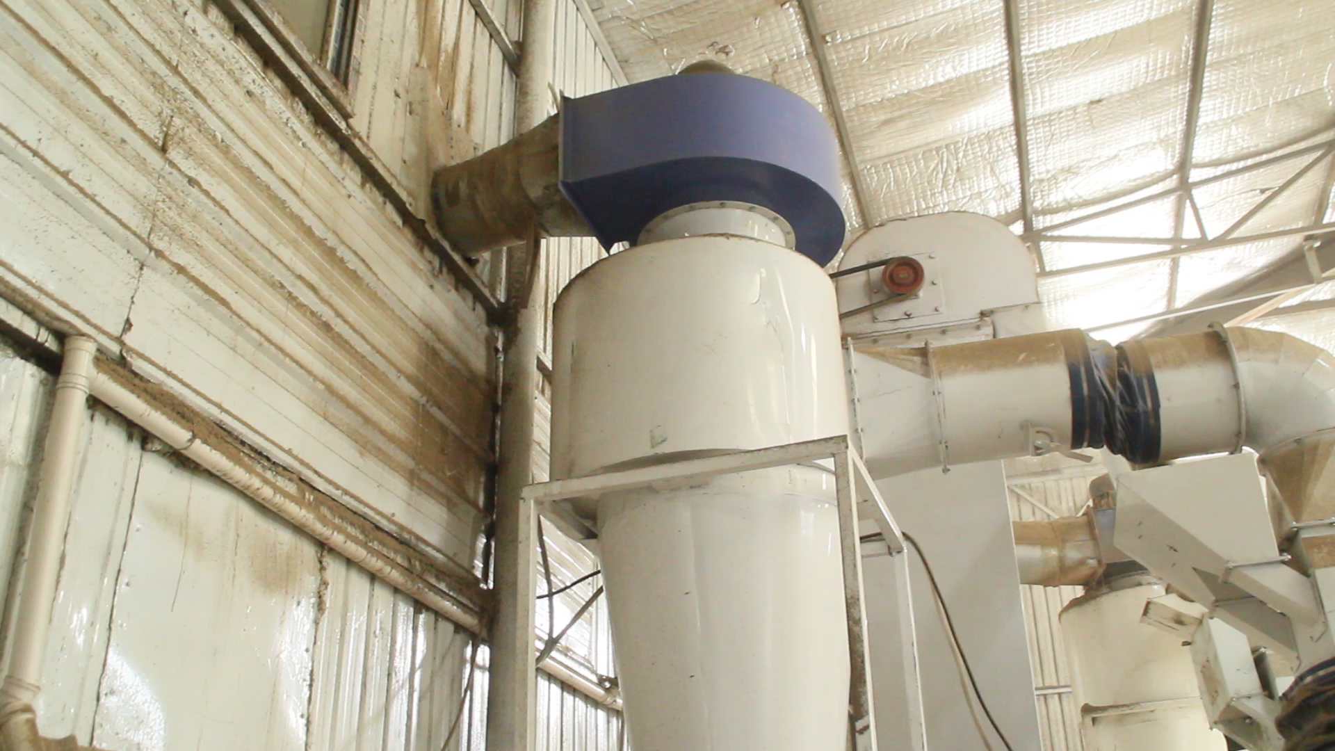 旋風除塵器.jpg 旋風除塵器.jpg